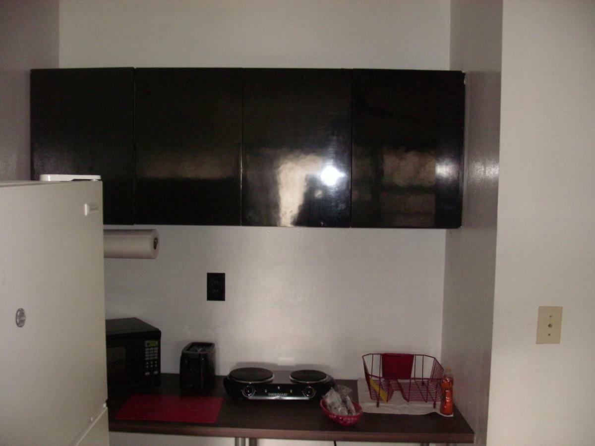 Newly Furnished Large Clean Quiet Private Unit Lägenhet Fort Lauderdale Exteriör bild